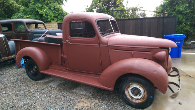 1939-chevy-pickup-truck-all-original-never-restored-almost-complete-barn-find-2.jpg
