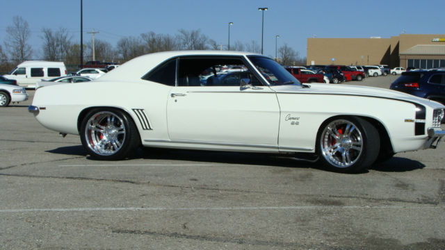 Chevrolet Camaro Coupe 1969 White For Sale. 124379N660100 1969 PRO