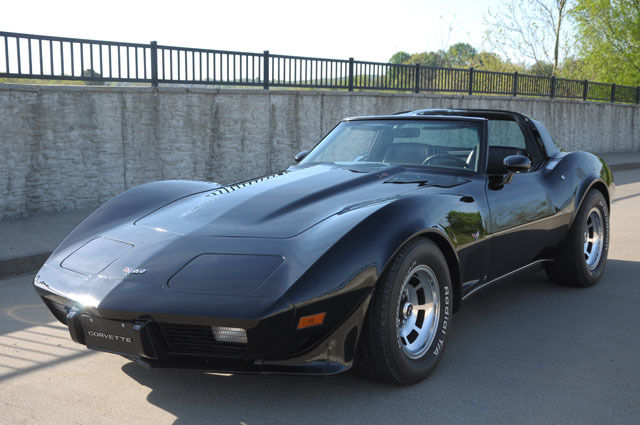 Chevrolet Corvette c3 Black