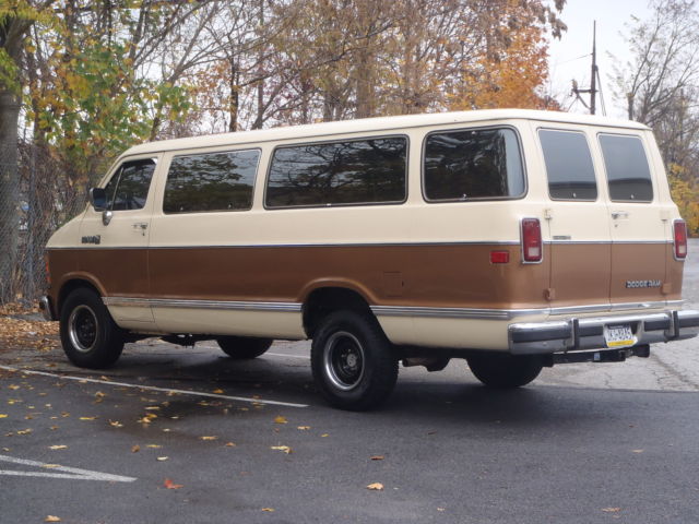 Dodge Ram van Camper салон